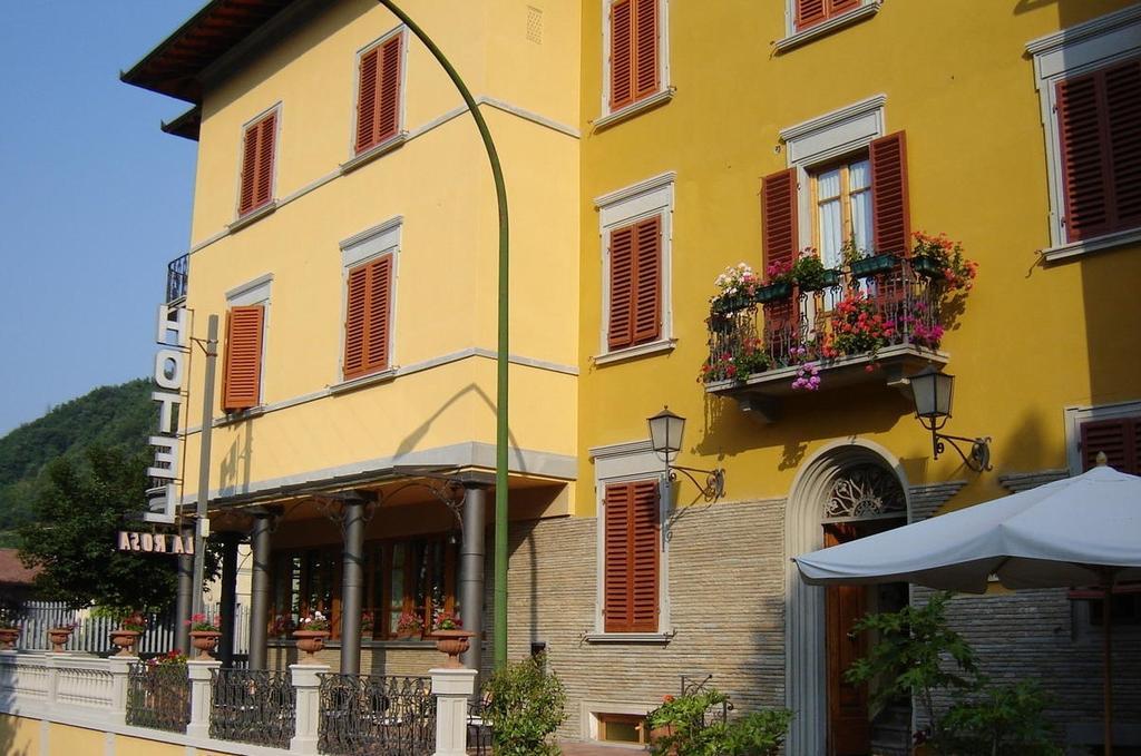 Hotel La Rosa Ronta Exterior photo